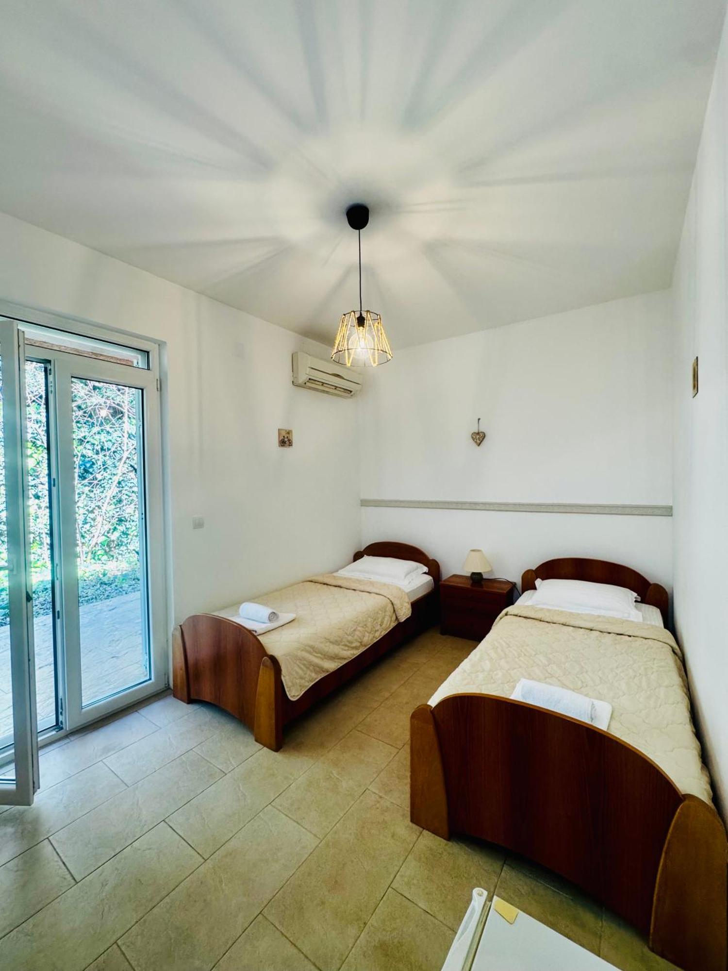 Budva Felix Suites מראה חיצוני תמונה