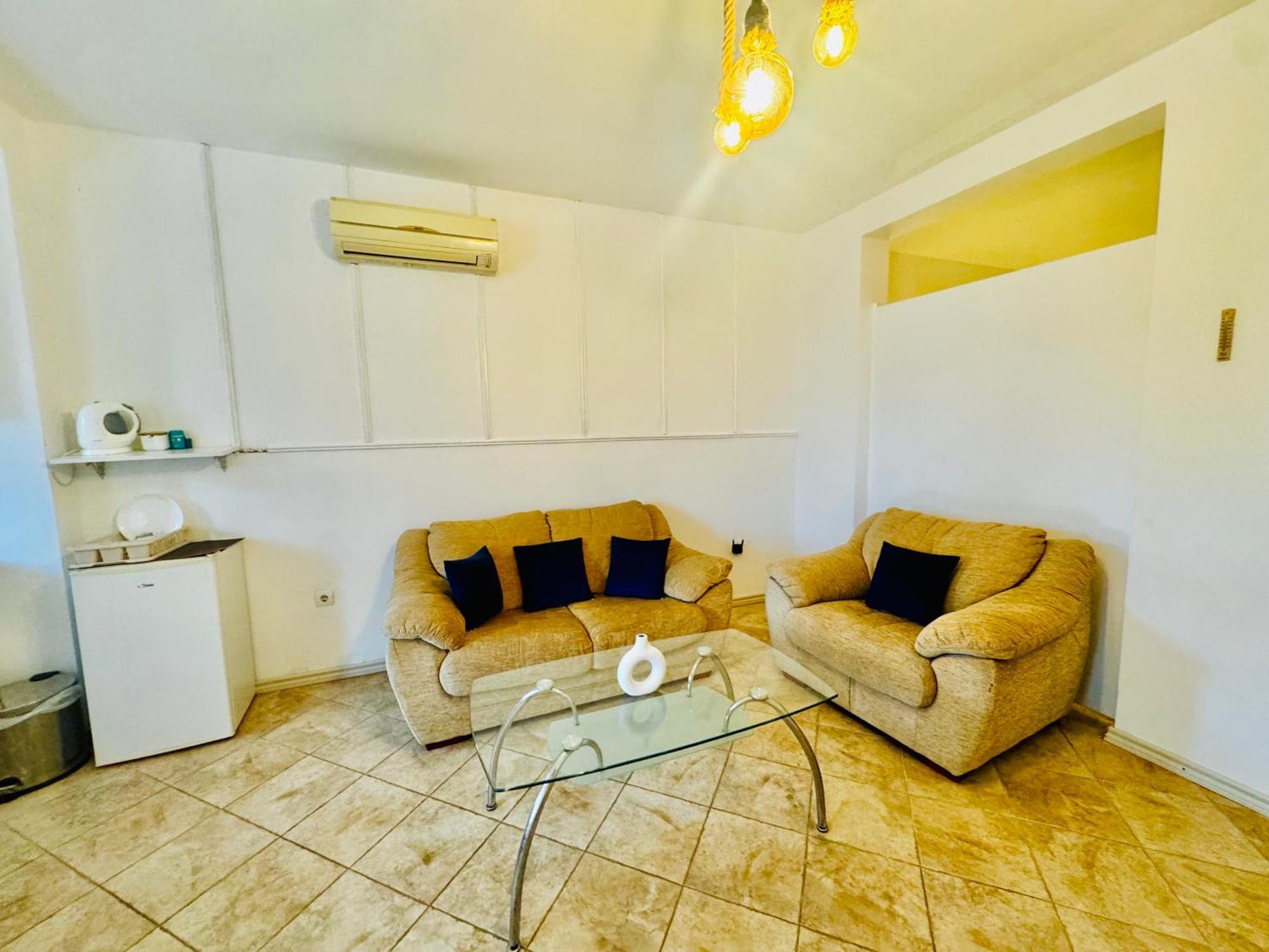 Budva Felix Suites מראה חיצוני תמונה